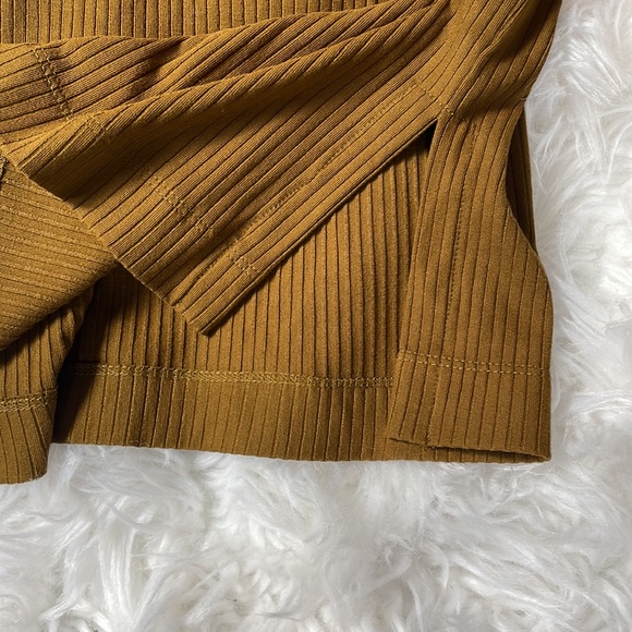 L*SPACE button front built in bra dress - Picture 4 of 9